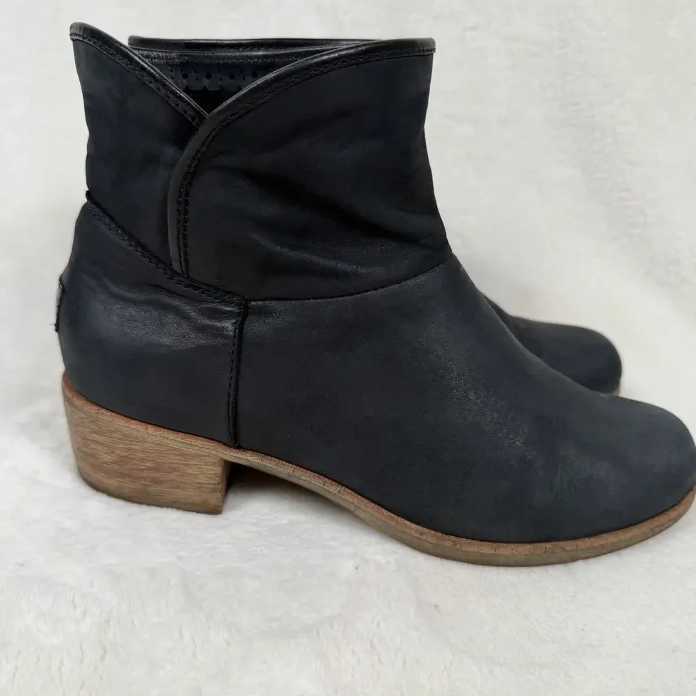 UGG Leather Ankle Boots Black Shearling Lined Low Heel Booties Women’s 10